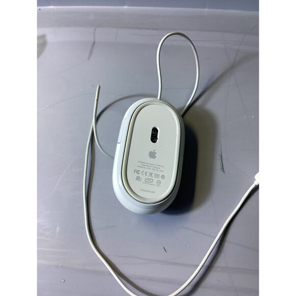Apple A1152 USB Wired Mighty Optical Mouse White EMC 2058 iMac Mac or PC - Picture 2 of 2